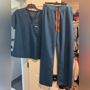 Figs deep reef set, medium EUC